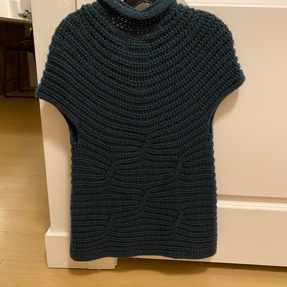 Lineamaglia Italy Toggle Sweater - Picture 3 of 3